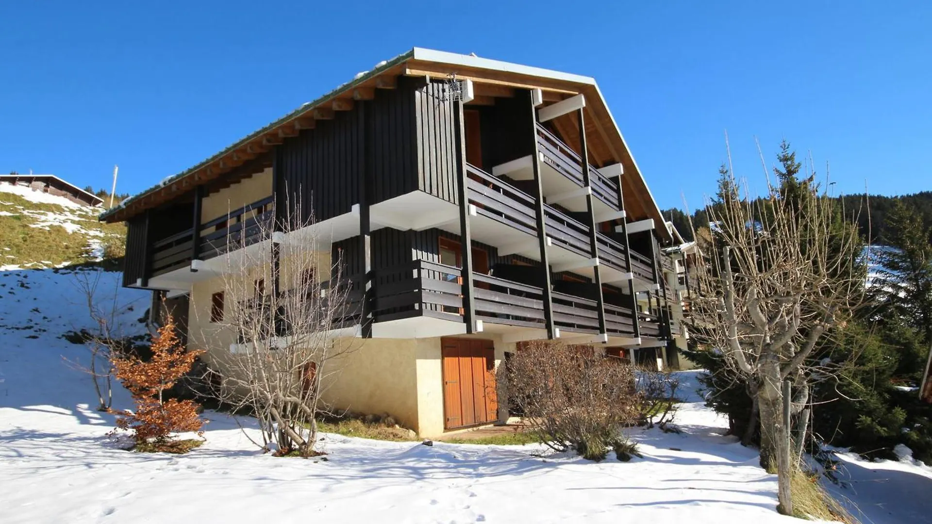הוטלוס Appartement Les Saisies, 5 Pers, Terrasse, Casier A Skis - Fr-1-293-407 צרפת