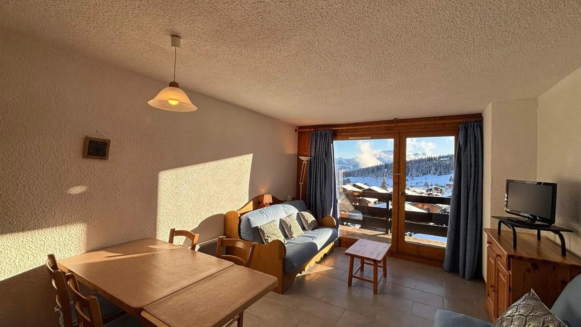 הוטלוס Appartement Les Saisies, 5 Pers, Terrasse, Casier A Skis - Fr-1-293-407 0*,